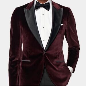 Elegant Men's Velvet Tuxedo Jacket